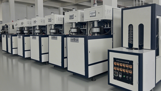 Máquina de soplado de botella semiautomática