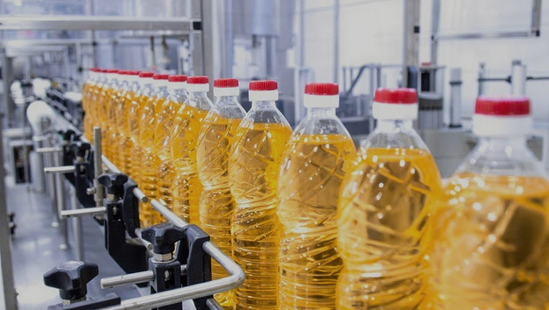 Máquina de llenarse de aceite